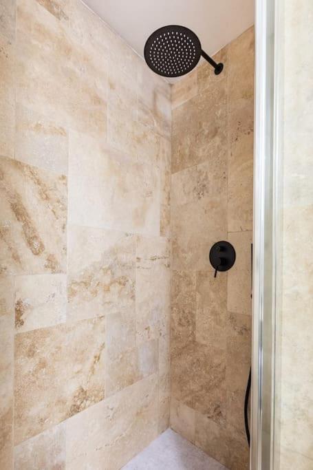 Bottega Augustea Duplex Apartment In Monti Rom Exterior foto