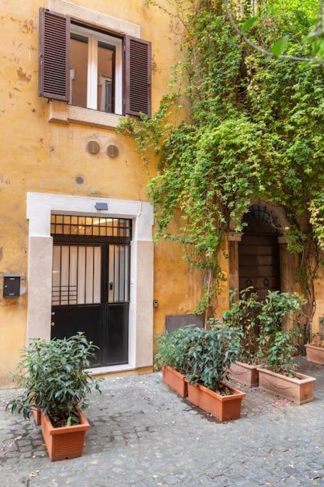 Bottega Augustea Duplex Apartment In Monti Rom Exterior foto